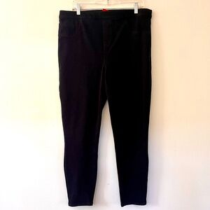 SPANX Black 5 pocket Plus Jean Ankle Length elastic waist Stretch Great Cond. 1X